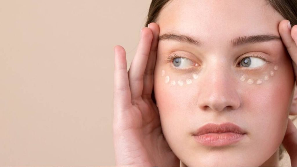 برای سیاهی دور چشم چی خوبه؟